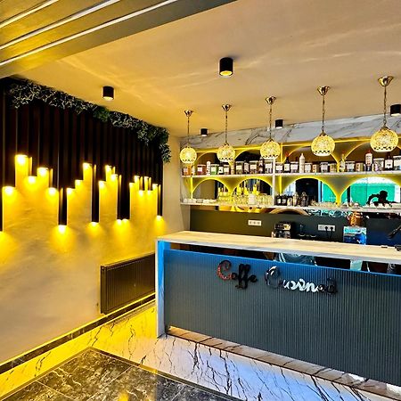 Crowned Plus Hotel 伊斯坦布尔 外观 照片