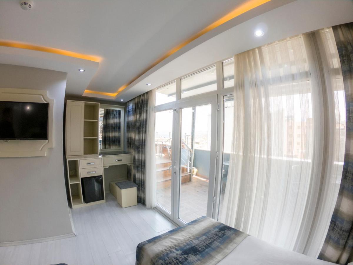 Crowned Plus Hotel 伊斯坦布尔 外观 照片