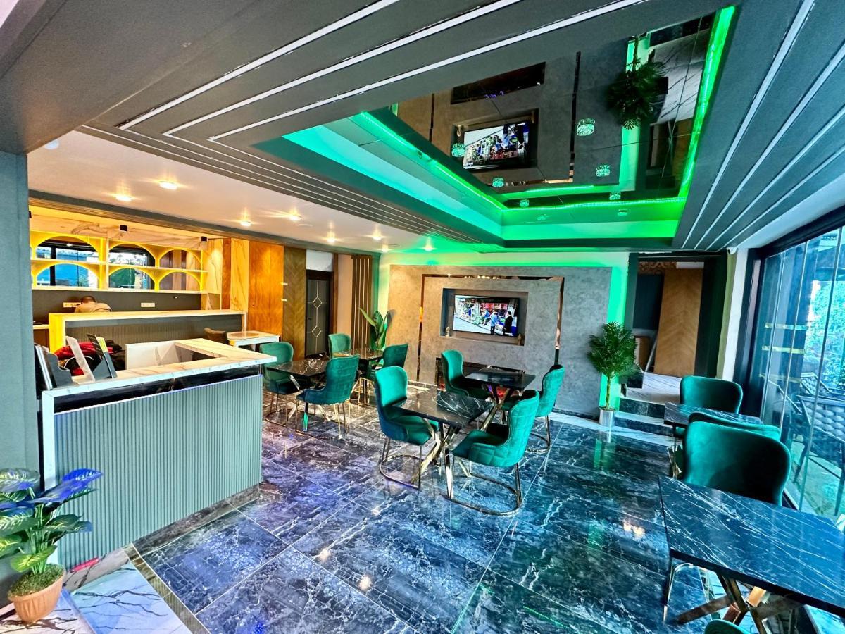 Crowned Plus Hotel 伊斯坦布尔 外观 照片