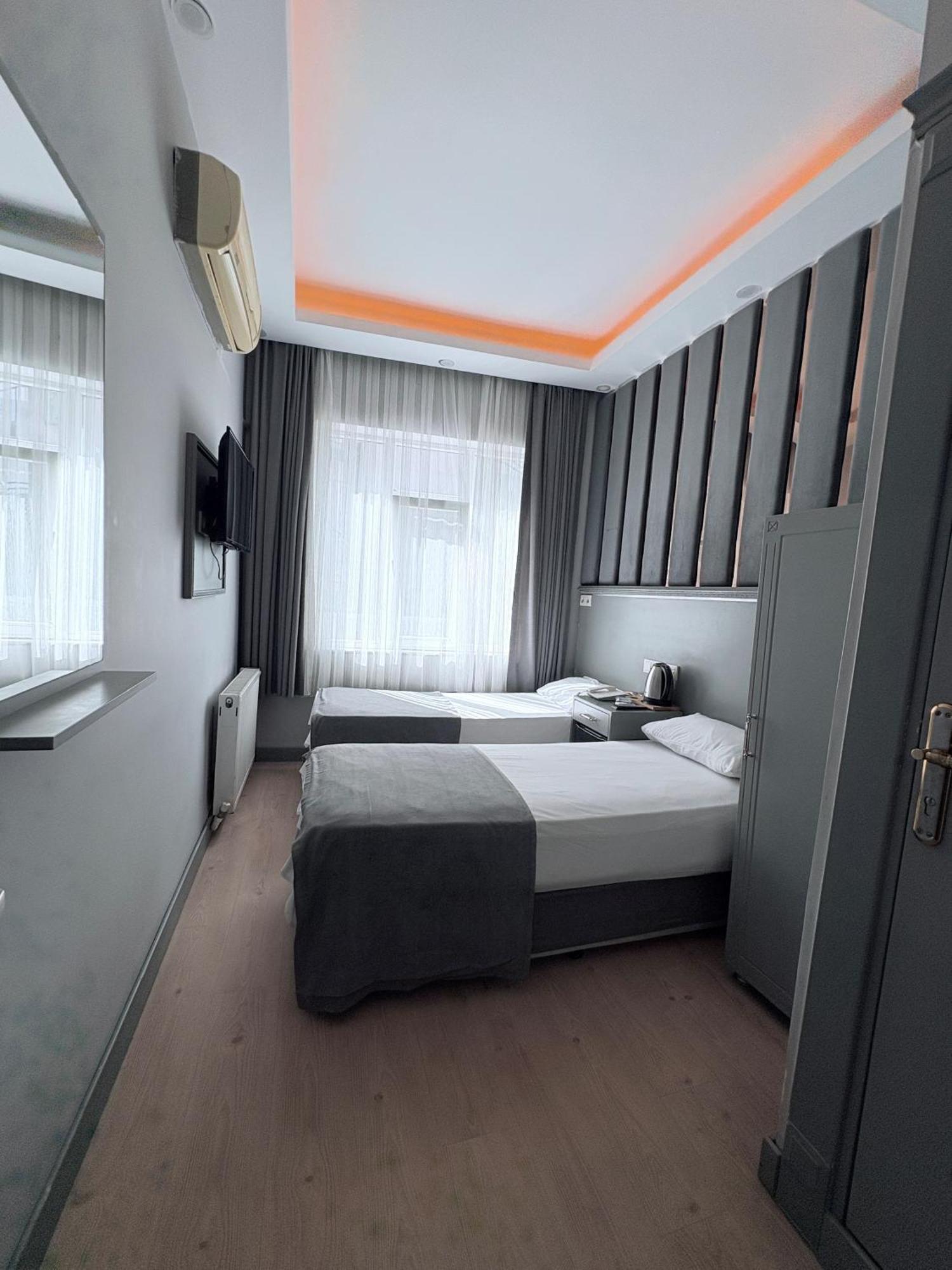 Crowned Plus Hotel 伊斯坦布尔 外观 照片