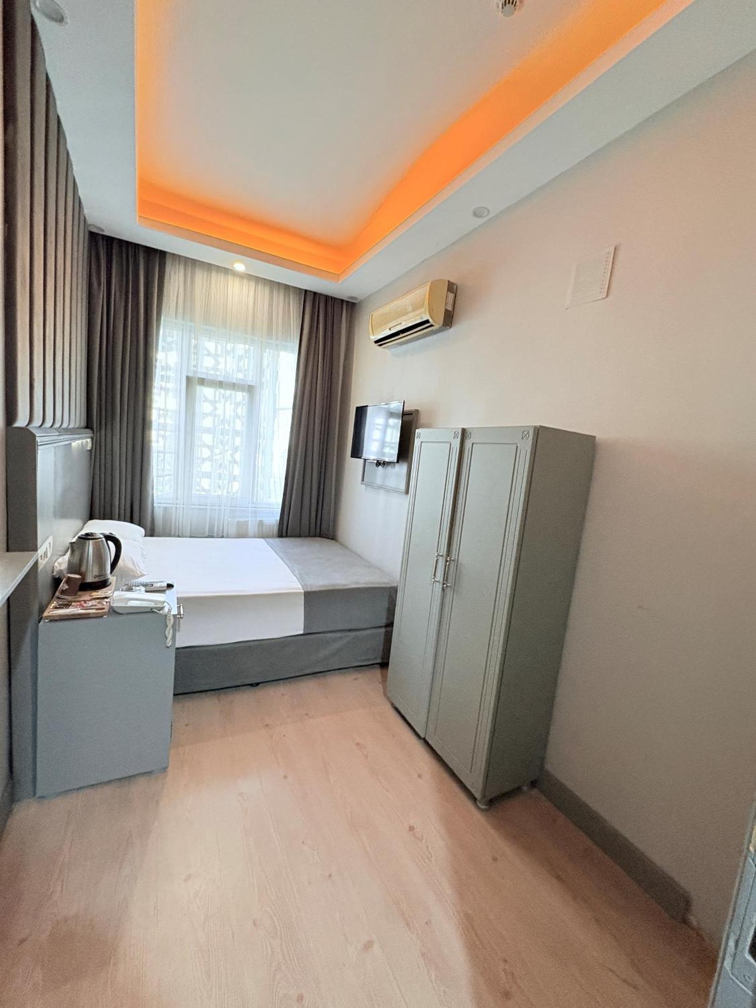 Crowned Plus Hotel 伊斯坦布尔 外观 照片